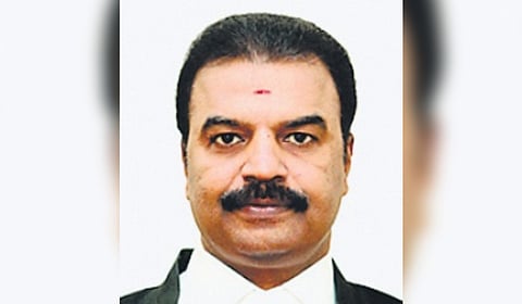 Acting Chief Justice R Mahadevan