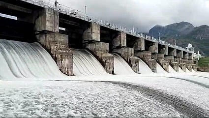 Tourists are urging them not to enter the restricted zones of the Aliyar River after repeated safety violations and a recent tragic incident in which three college students from Chennai drowned.