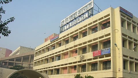 Image of Delhi's Guru Teg Bahadur Hospital.