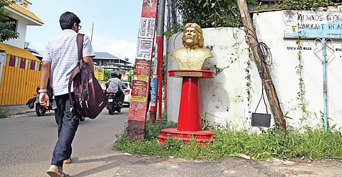 Che Guevara’s bust installed in Chakkaraparambu division 