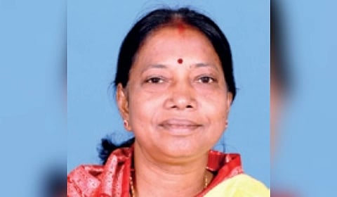Opposition chief whip Pramila Mallik and BJD leaders said the sudden suicide theory raises suspicion and many questions.