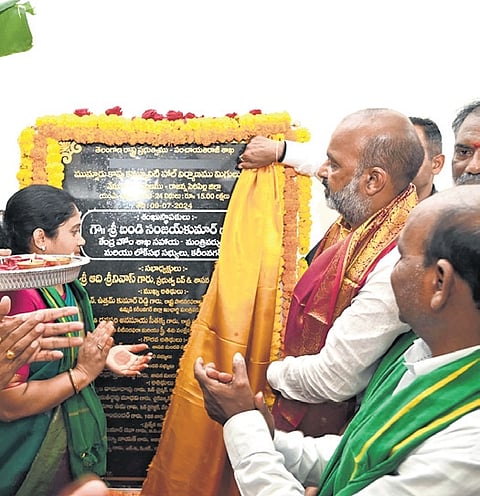 Committed to developing three temples, says Minister Bandi Sanjay Kumar