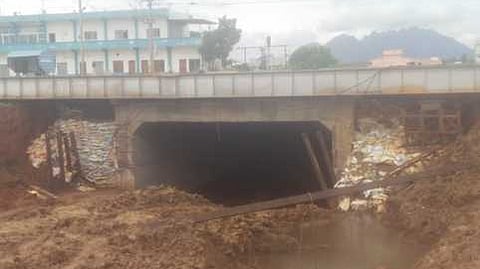 Non completion of Oottuvalmadam railway sub way work near  Nagercoil junction railway station.