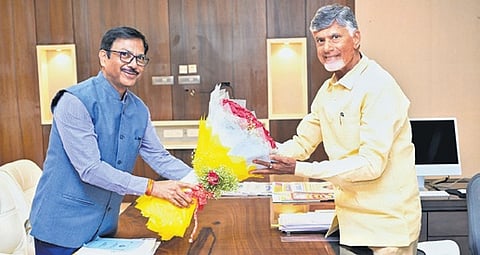 South Central Railway (SCR) General Manager Arun Kumar Jain and Chief Minister N Chandrababu Naidu