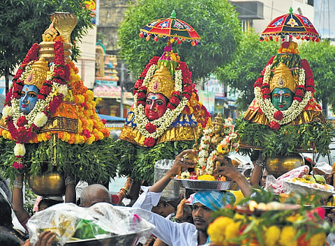 Devotees offer saare to Goddess Kanaka Durga on Friday 