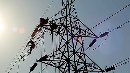 On the identified lands, solar power plants with a total capacity of about 30 MW (15 MW each at both locations) can be set up. 