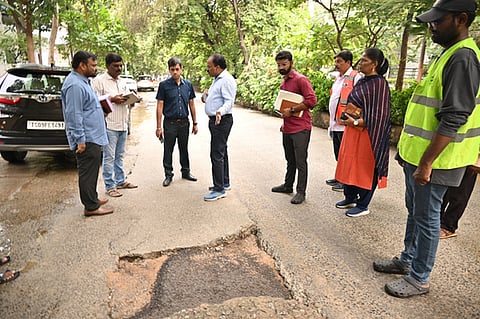 MAUD Principal Secretary, M Dana Kishore conducted surprise inspections of frequent Garbage Dumping Points  at field level in Jubilee