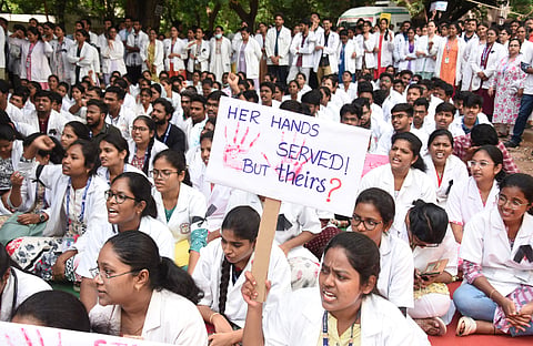 Ruia hospital junior doctors protest on Saturday condemning the brutal rape and murder of a postgraduate trainee at Kolkata.