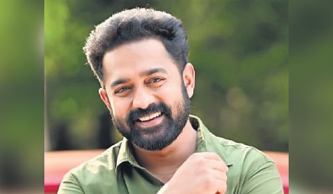Asif Ali 