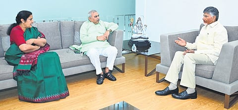 State BJP president D Purandeswari and BJP national joint general secretary Shiv Prakash call on Chief Minister N Chandrababu Naidu on Tuesday 