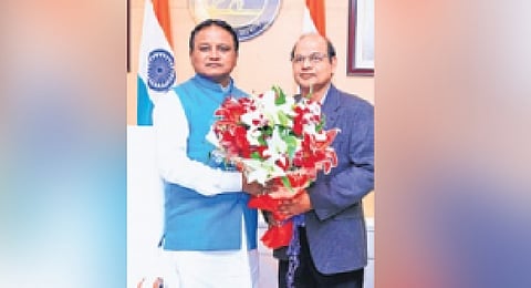Chief Minister Mohan Charan Maljhi with Chairman of Utkal Hospital Dr Aditya Kumar Samal 