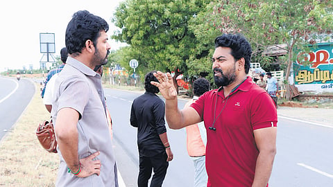 Micheal K Raja on set of 'Pogumidam Vegu Thooramillai' with Vemal 