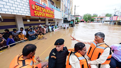 
CM Nara Chandrababu Naidu inspects flood affected Singh Nagar in Vijayawada on Sunday. 