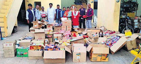 Officials of the food safety department seized as much as 800kg of expired food products from a wholesale dealer in Ariyamangalam in Tiruchy 