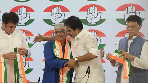 Aam Admi party leader Rajendra Pal Gautam join Congress party  at AICC in New Delhi on Friday.