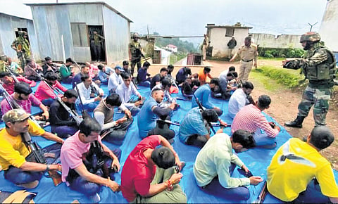 Army imparts training to civilians at a Village Defence Guard Unit  in Jammu | 
