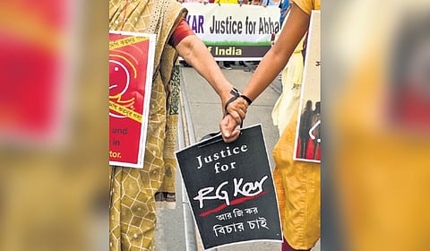 After the RG Kar incident, Kolkata’s major shopping hubs — from Gariahat in south to Shyambazar in the north — have almost worn a deserted look so far, reflecting the current mood. 