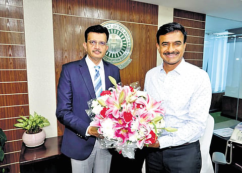 Vijay Kumar IPS (left) takes charge as Director General Anti-Corruption Bureau, Telangana, from CV Anand on Sunday