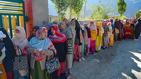 Srinagar Diary | BJP, Congress banking on star campaigners
