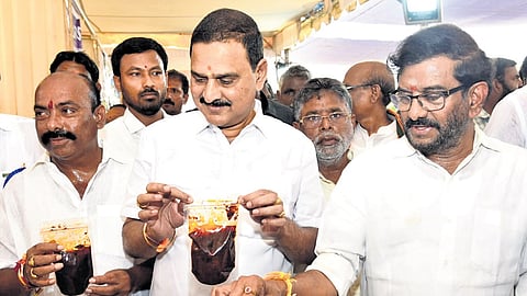 Union Minister of State for Heavy Industries and Steel Bhupathiraju Srinivasa Varma inaugurates the third State Fish Food Festival in Nellore 