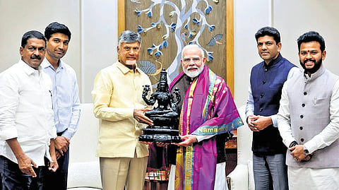 In a departure from tradition, the Chief Minister presented Prime Minister Modi an idol of Goddess Lakshmi, instead of Lord Venkateswara.