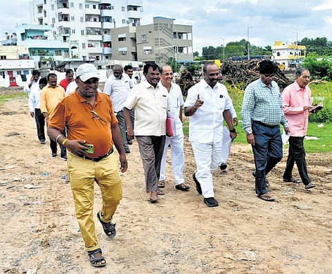 Old students visited SRR & CVR College  land which was encroached at BRTS Road in Vijayawada.