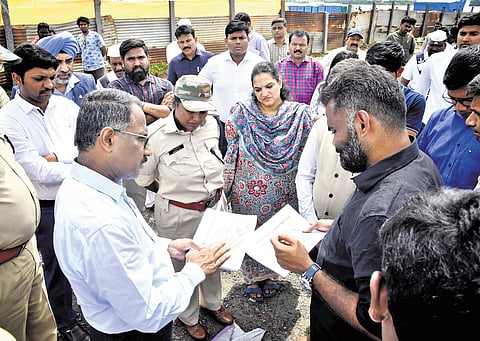 Special Chief Secretary S Suresh Kumar and NTR District Collector Srijana inspected arrangements for the drone show on Tuesday