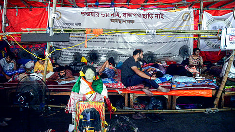 Junior Doctors continue their 'Indefinite hunger strike' demanding justice for RG Kar rape murder case, in Kolkata on Tuesday. 