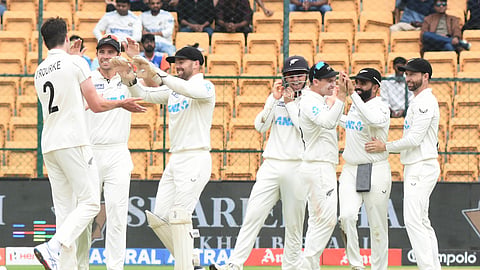 William O'Rourke celebrates the wicket of Yashasvi Jaiswal with his teammates