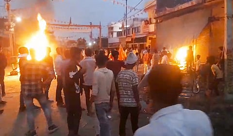 SCREENGRAB|  Bahraich: People set fire to two-wheelers after a youth died of a gunshot wound during a religious procession carrying an idol