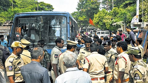TGSP Constables detained during the Chalo Secretariat protest at Dharna Chow.