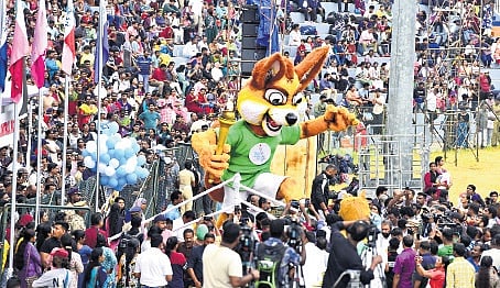 Thakkudu thronged by sports enthusiasts