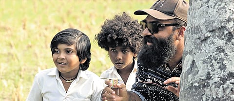 Jithin Raj with the cast of  'Pallotty 90’s Kids' movie