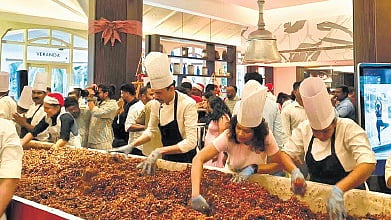 Le Meridien sets off jingle bells in style in Kochi