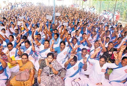 Asha workers staged a protest at Dharna Chowk in Vijayawada.
