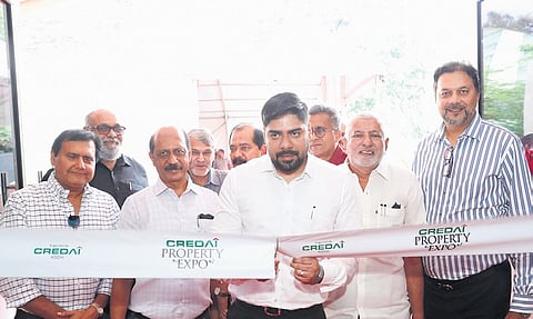 Managing director of Cochin International Airport Ltd.,
S Suhas (C) inaugurating the Credai Kochi Property Expo in the presence of Credai officials 