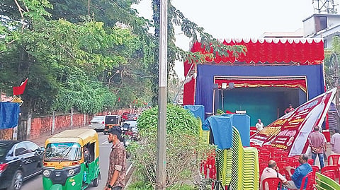 The stage set up in the middle of the road near the court complex at Vanchiyoor for the concluding session of the CPM Palayam Area Conference 