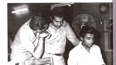 Director Thomas Burleigh Kurishingal (Centre) seen with Yesudas, Malayalam's legendary singer, during the shooting of a song for Vellarikapattinam.