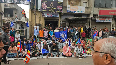 Angered by the act, residents of the locality alerted the police and staged a sit-in protest on the road. 