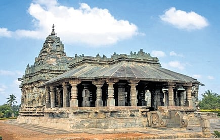 Brahma Jinalaya at Lakkundi near Gadag.