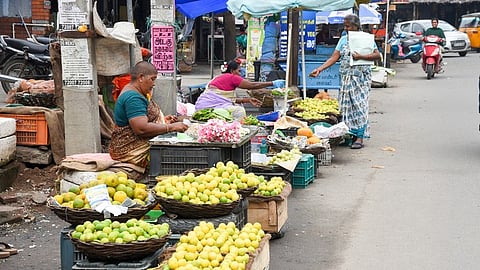 Image of street vendors used for representative purpose.
