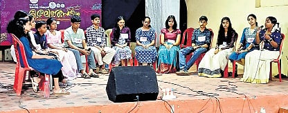 A scene from the Aksharaslokam competition for the High School category.