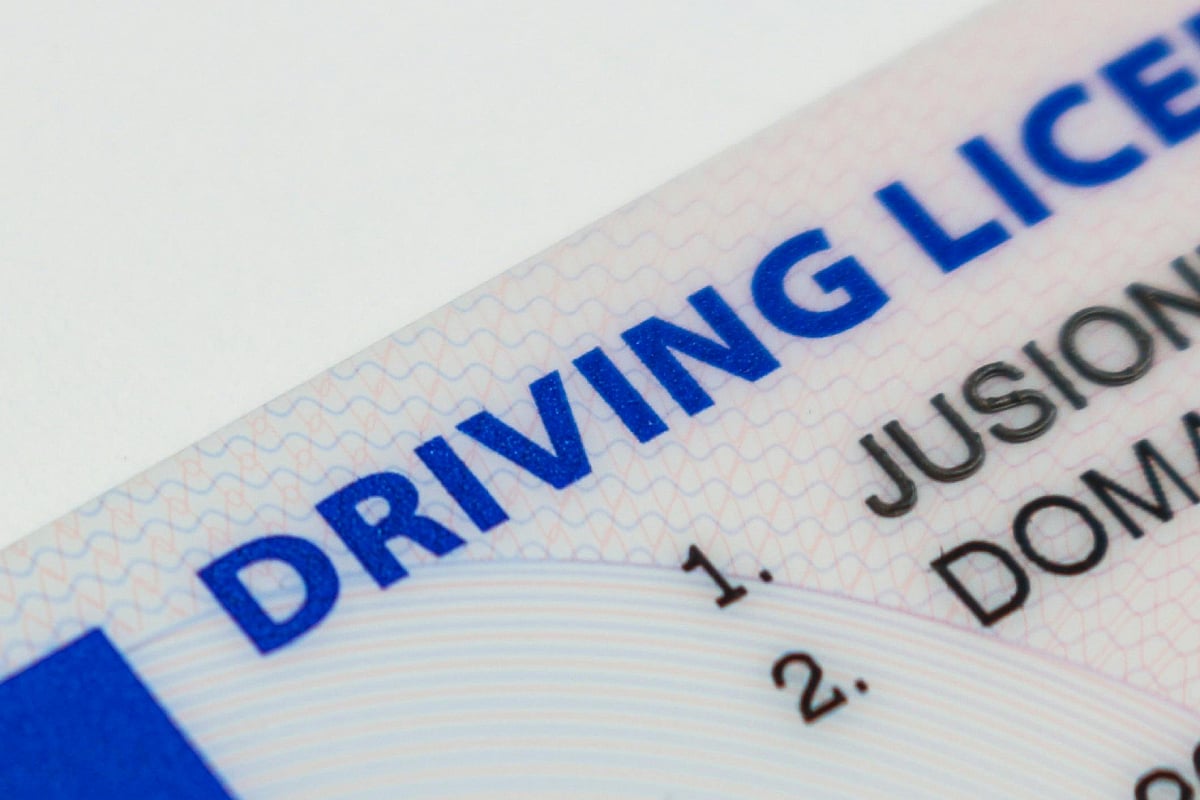 Delay in supply of licenses/RC smart cards hits RTOs in Karnataka
