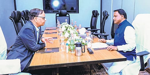 CM Mohan Charan Majhi holds discussion with 16th Finance Commission chairman Aravind Panagariya in Bhubaneswar on Thursday 