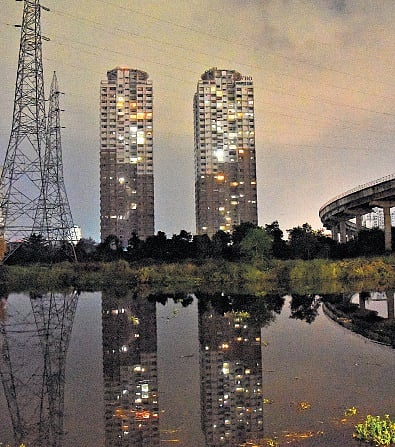 The Chander Kunj Army Towers, located on Silver Sand Island in Vyttila