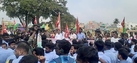 CITU-Samsung workers carried out a protest with family members in Sunguvarchatram