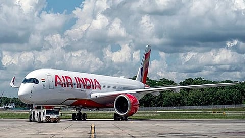 A bomb threat and a note were found in one of the lavatories of the plane.