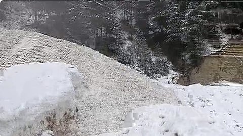  An avalanche has blocked the Gangotri National Highway.