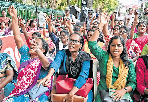 ASHA workers protesting in front of the Secretariat 
