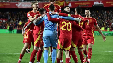 Spain's players celebrate after the UEFA Nations League quarter final second leg football match between Spain and Netherlands at the Mestalla stadium in Valencia, on March 23, 2025. 